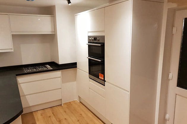 Modern kitchen refit | Crawley, Horsham & East Grinstead