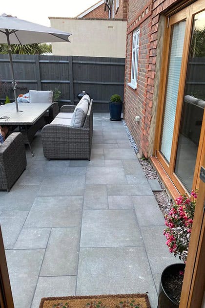 Stone patio fitting | Crawley, Horsham & East Grinstead